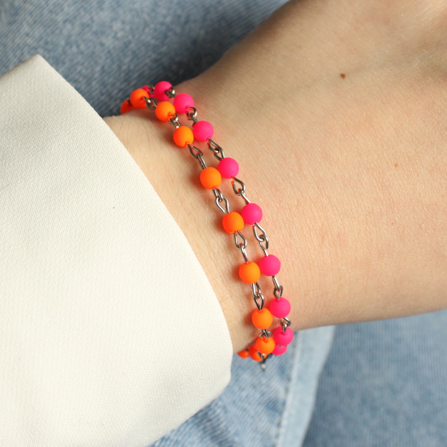 Armband Silber mit kleinen Perlen in Pink, Neon, Edelstahl